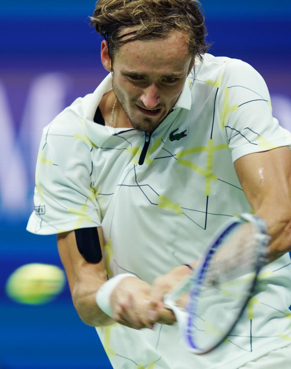 球的前场枢 球的前场枢